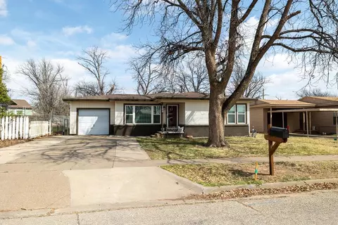 3205 42nd St, Snyder, TX 79549