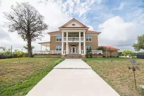 2300 32nd St, Snyder, TX 79549