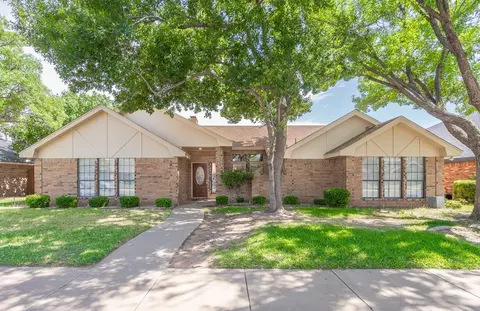 2807 Arrowhead Trl, Midland, TX 79705