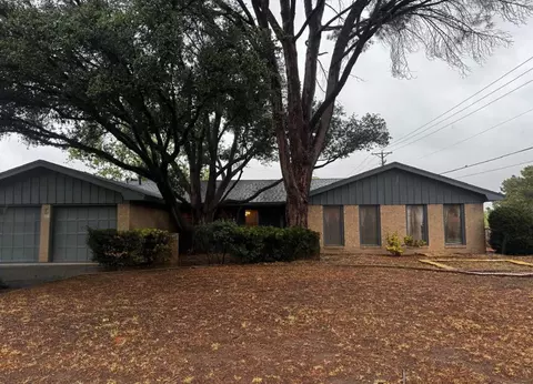 1500 Ventura Ave, Midland, TX 79705