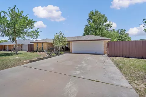 4304 Kniffen Dr, Midland, TX 79705