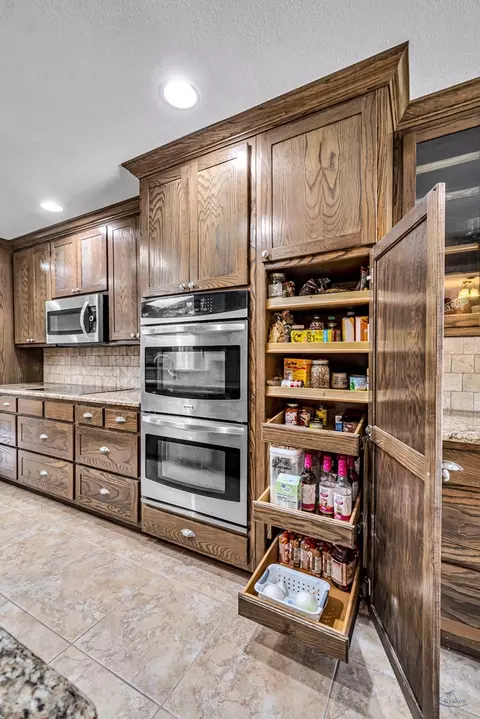Kitchen - 2503 Maxwell Dr, Midland, TX 79705 photo 9 of 12