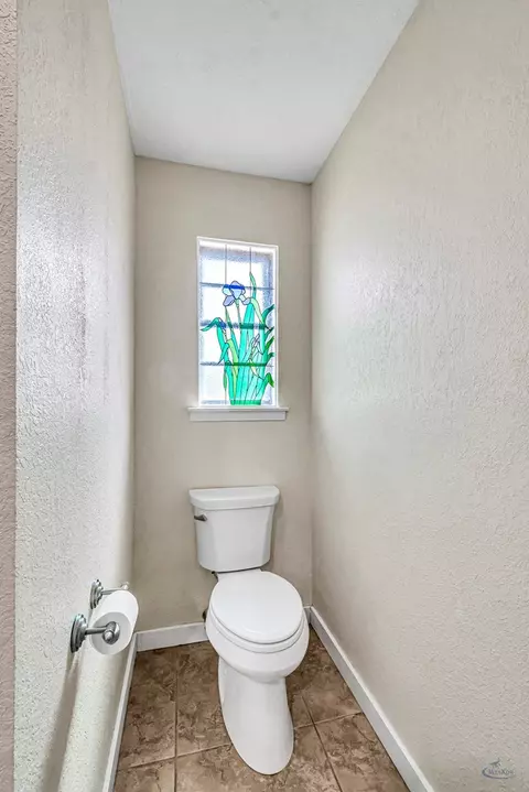 Bath - 2503 Maxwell Dr, Midland, TX 79705 photo 3 of 12