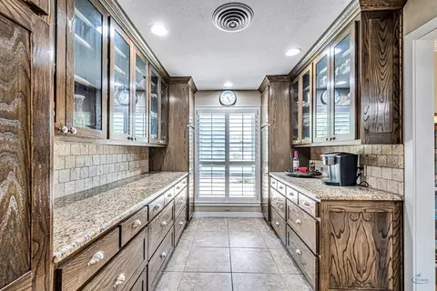Kitchen - 2503 Maxwell Dr, Midland, TX 79705 photo 6 of 12