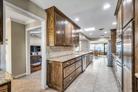 Kitchen - 2503 Maxwell Dr, Midland, TX 79705 photo 10 of 12