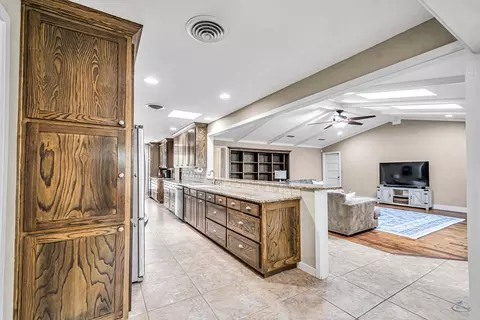 Entry Way - 2503 Maxwell Dr, Midland, TX 79705 photo 5 of 7