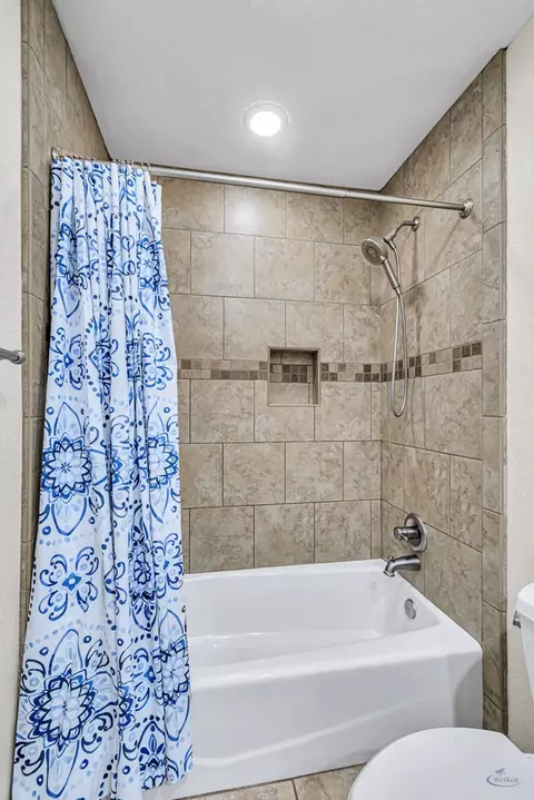 Bath - 2503 Maxwell Dr, Midland, TX 79705 photo 10 of 12