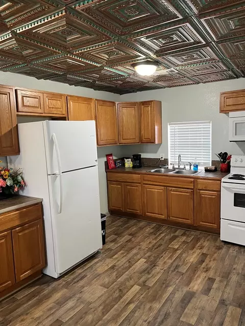 Kitchen - 1308 Scurry St #ABCDE, Big Spring, TX 79720 photo 1 of 5