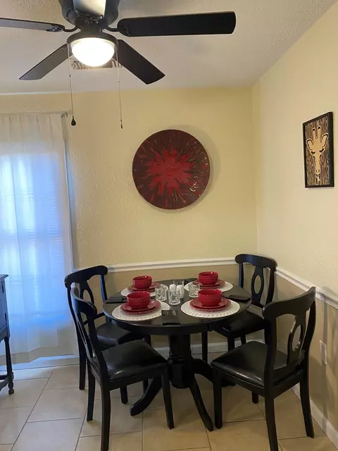 Dining - 1308 Scurry St #ABCDE, Big Spring, TX 79720 photo 4 of 5