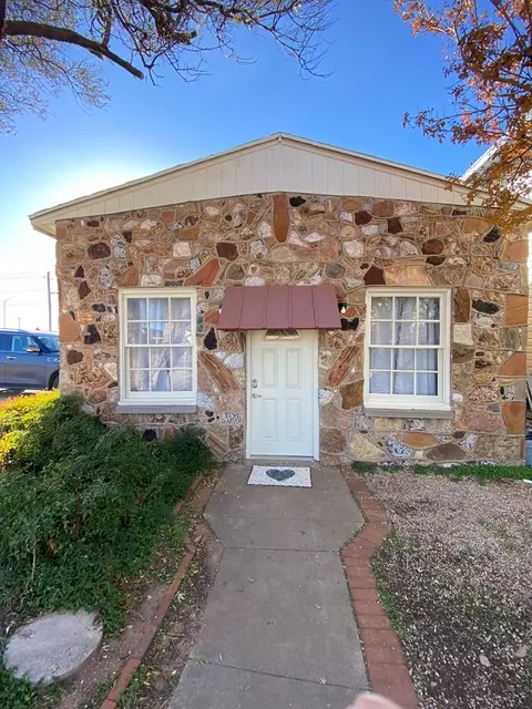 Exterior - 1308 Scurry St #ABCDE, Big Spring, TX 79720 photo 5 of 6