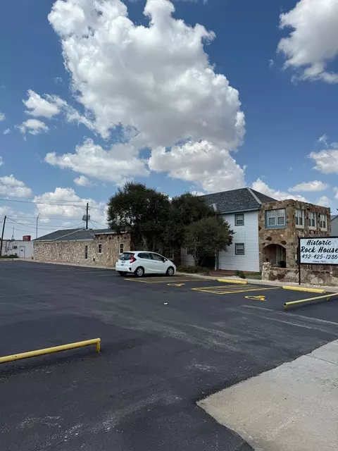 Exterior - 1308 Scurry St #ABCDE, Big Spring, TX 79720 photo 4 of 6