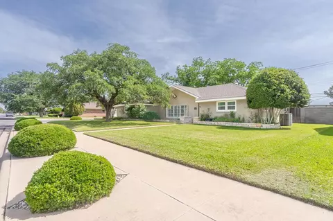 2912 N I St, Midland, TX 79705