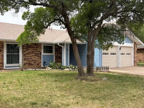 4909 Canadian Ave, Midland, TX 79707