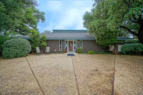 3209 Stanolind Ave, Midland, TX 79705