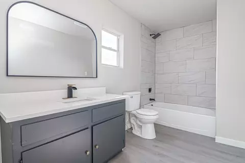 Bath - 907 E 15th St, Big Spring, TX 79720 photo 1 of 3