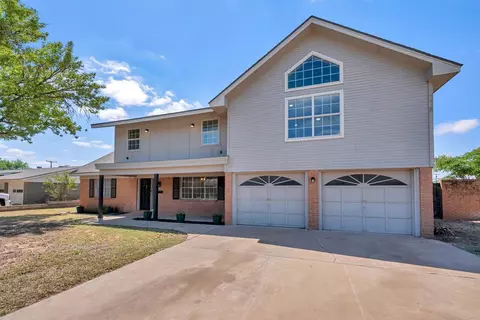 3213 Sentinel Dr, Midland, TX 79701