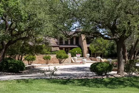 2605 33rd St, Snyder, TX 79549