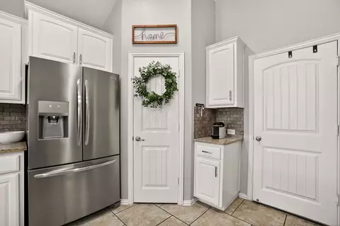 Entry Way - 5611 Baca, Midland, TX 79705 photo 4 of 6