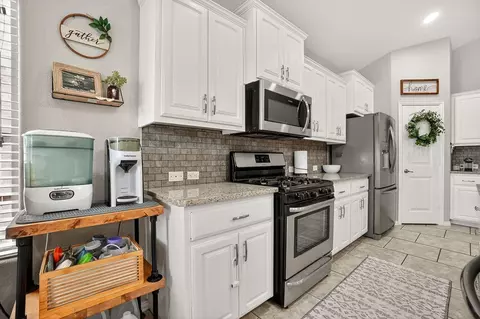 Kitchen - 5611 Baca, Midland, TX 79705 photo 1 of 5