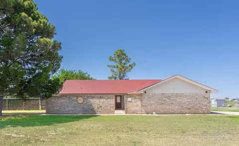 1207 E County Rd 124, Midland, TX 79706