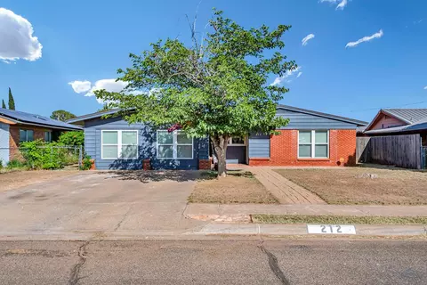 212 N Eisenhower Dr, Midland, TX 79703