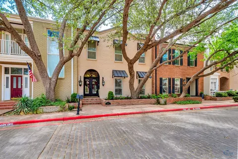 40 Lafayette Pl, Midland, TX 79705
