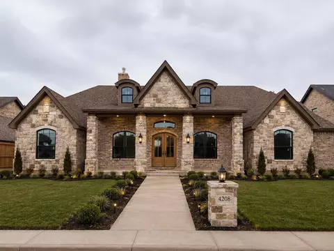 4208 Wood Dr, Midland, TX 79707