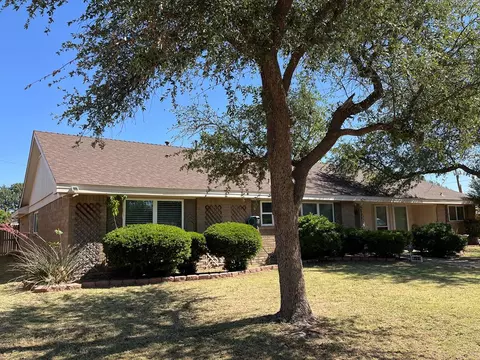 2816 Northtown Pl, Midland, TX 79705