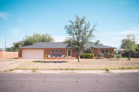 1210 Stanolind Ave, Midland, TX 79705