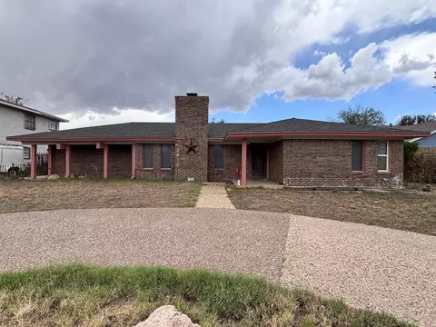 2412 Northtown Ct, Midland, TX 79705