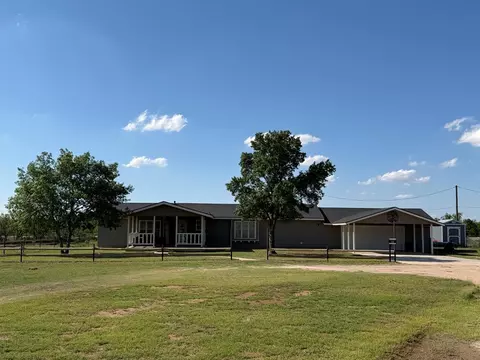 30 Meadowbrook Dr, Big Spring, TX 79720