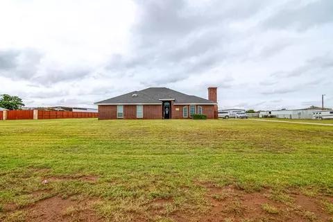 6211 E County Rd 105, Midland, TX 79706