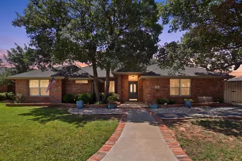 5509 Sterling Ct, Midland, TX 79707