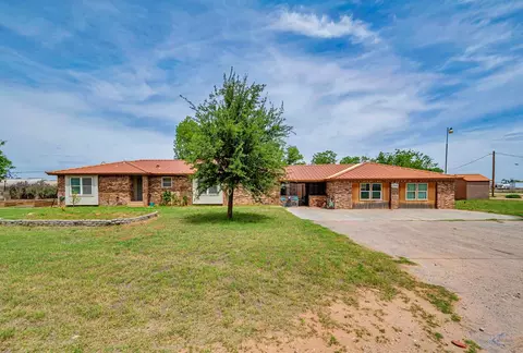 1306 W County Rd 130, Midland, TX 79706