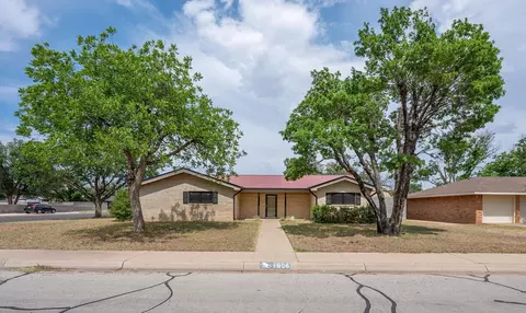 1806 Hughes St, Midland, TX 79705