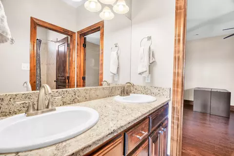 Bath - 2603 Coronado, Big Spring, TX 79720 photo 7 of 7