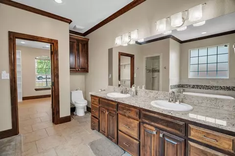 Bath - 2603 Coronado, Big Spring, TX 79720 photo 5 of 7
