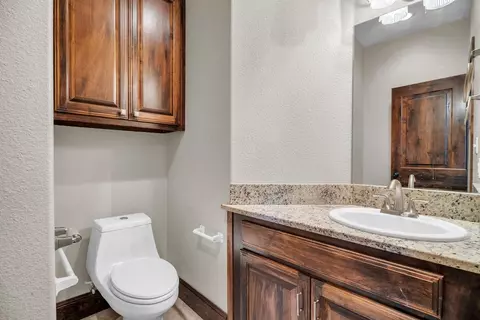 Bath - 2603 Coronado, Big Spring, TX 79720 photo 6 of 7