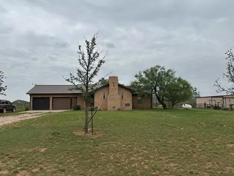 550 Willow Valley Rd, Gail, TX 79738