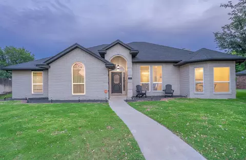 5000 Mount Vernon Ct, Midland, TX 79705