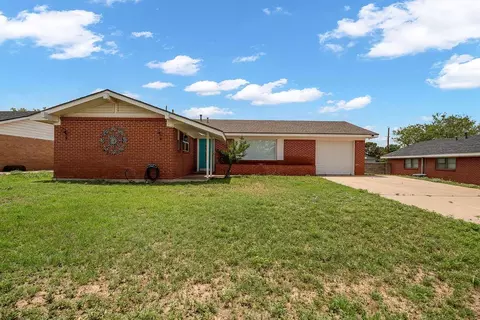 2502 Larry Dr, Big Spring, TX 79720