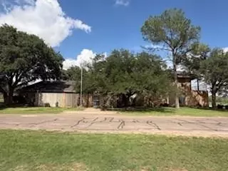 423 Carol Ln, Midland, TX 79705
