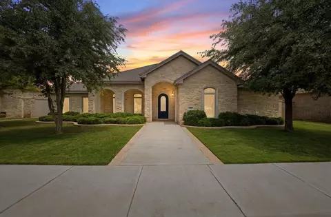 2506 Colonial Oaks Ct, Midland, TX 79705