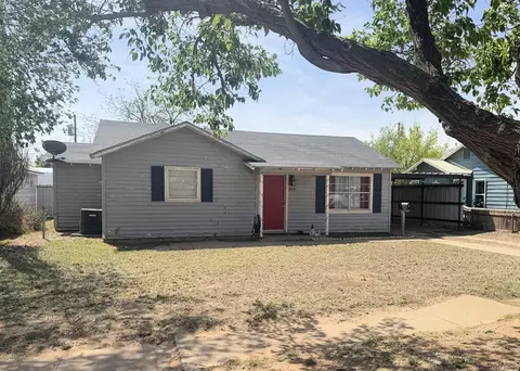 507 5th St, Stanton, TX 79782