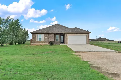 2432 S County Rd 1040, Stanton, TX 79782