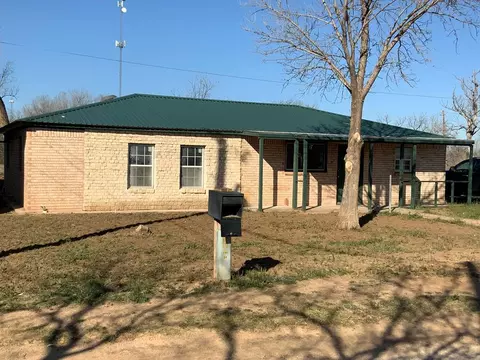 902 Moore Rd, Big Spring, TX 79720