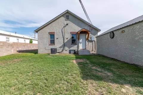 Exterior - 1109 E 13th St, Big Spring, TX 79720 photo 7 of 8