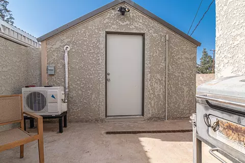 Exterior - 1109 E 13th St, Big Spring, TX 79720 photo 3 of 8