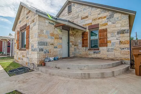 Exterior - 1109 E 13th St, Big Spring, TX 79720 photo 2 of 8