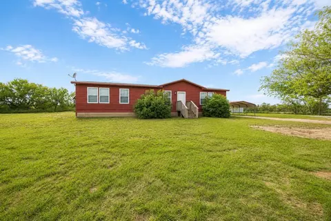 9605 Brayden Rd, Coahoma, TX 79511